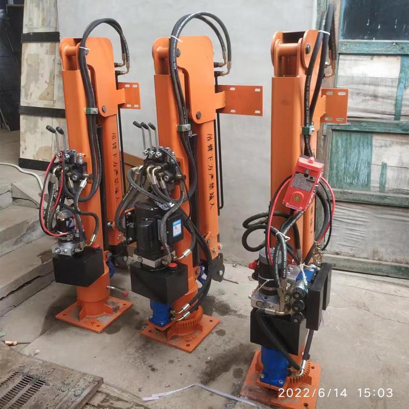 蠡县重汽蓝牌随车吊 3.2吨 国六动力强 液压驱动 农用自卸起重机